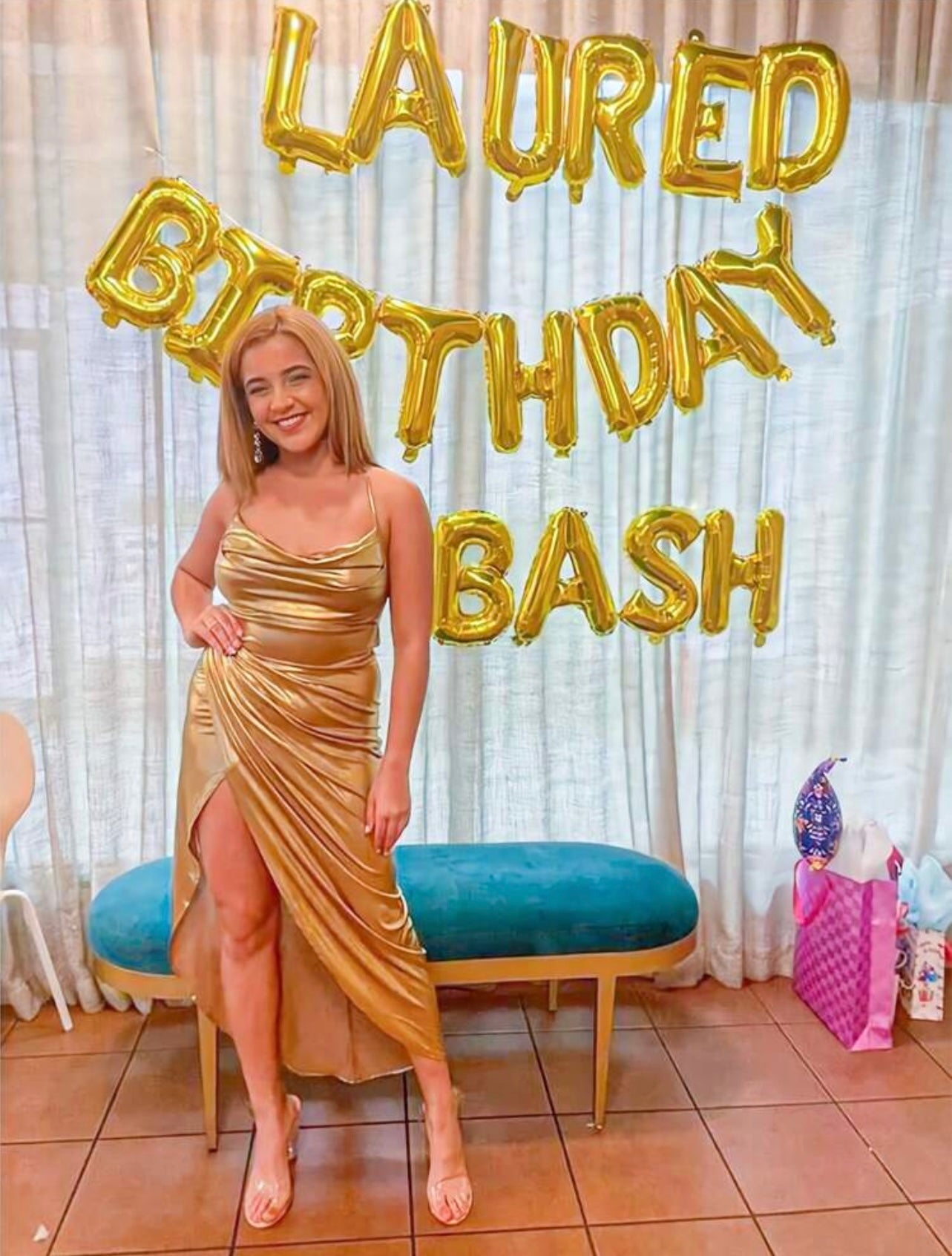 16” Letter Foil Balloons (Gold)