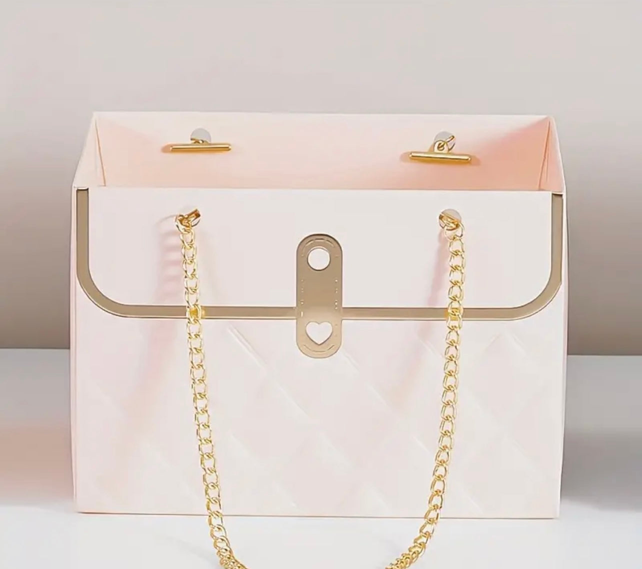 Flower/Gift Bag with chain (1 pc)