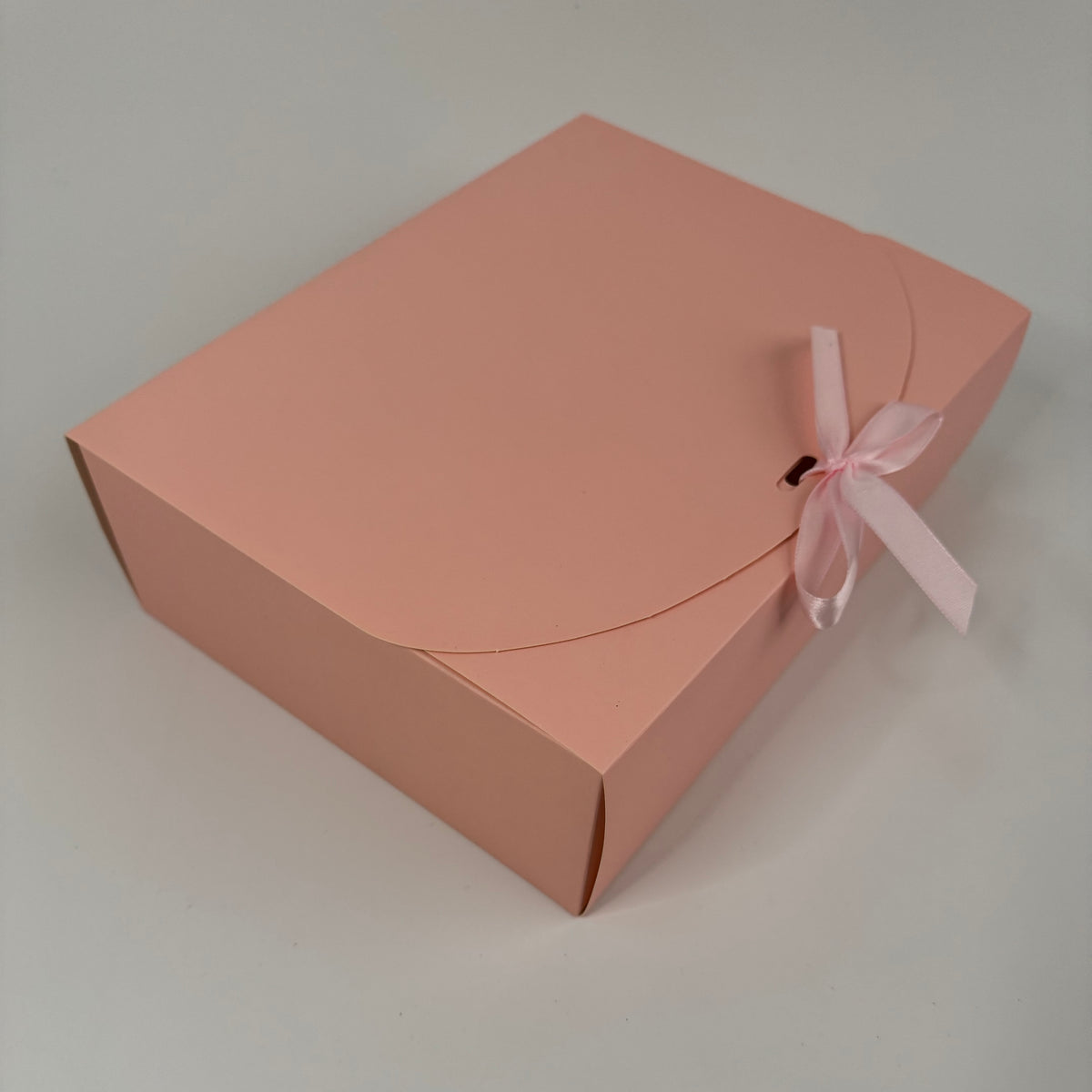 Gift Boxes w/ Satin Ribbon (Medium)