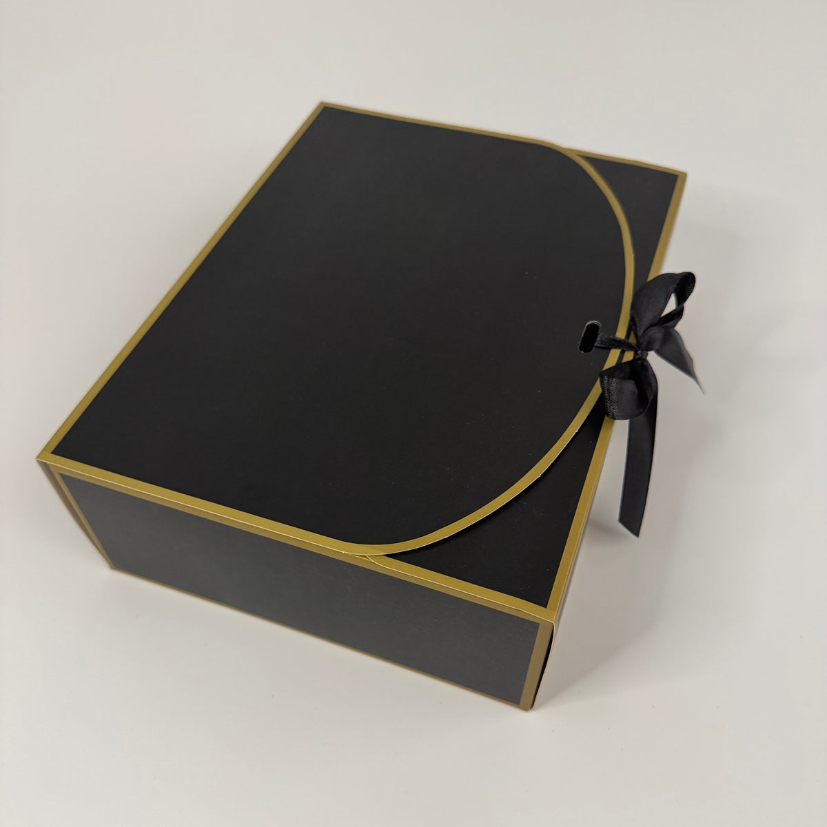Gift Boxes w/ Satin Ribbon (Medium)