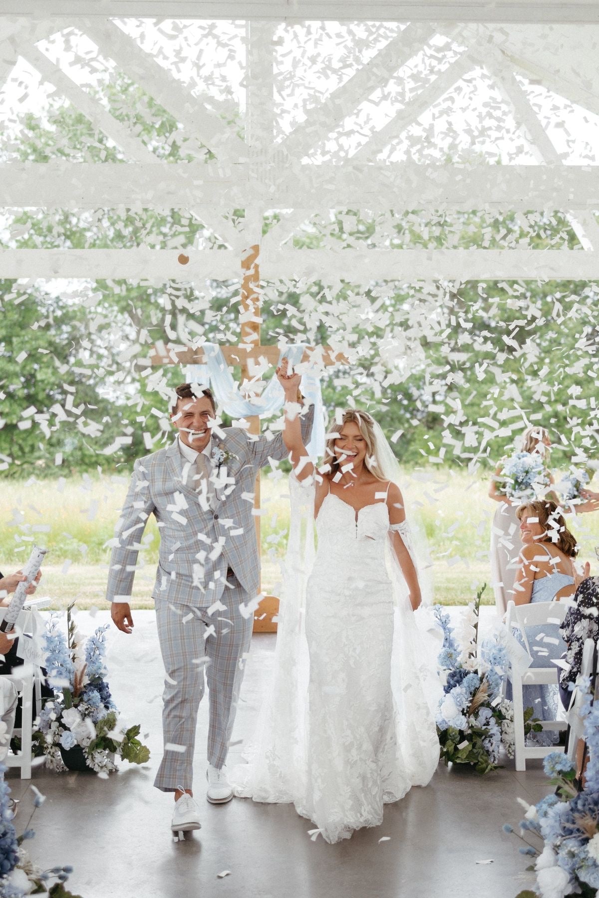 Confetti Cannon Poppers (white confetti)